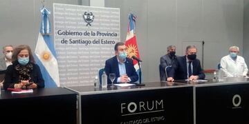 El gobernador anunció las medidas para Tucumán.