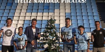 Luifa Artime y los protagonistas de un gran año para Belgrano, y para el brindis.