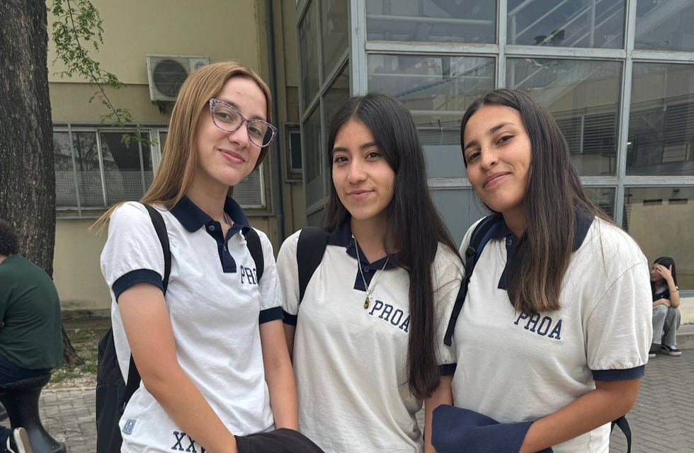 Selene Ochoa, Valentina César y Tiziana Suárez lograron el 1° puesto en las Olimpíadas de Informática