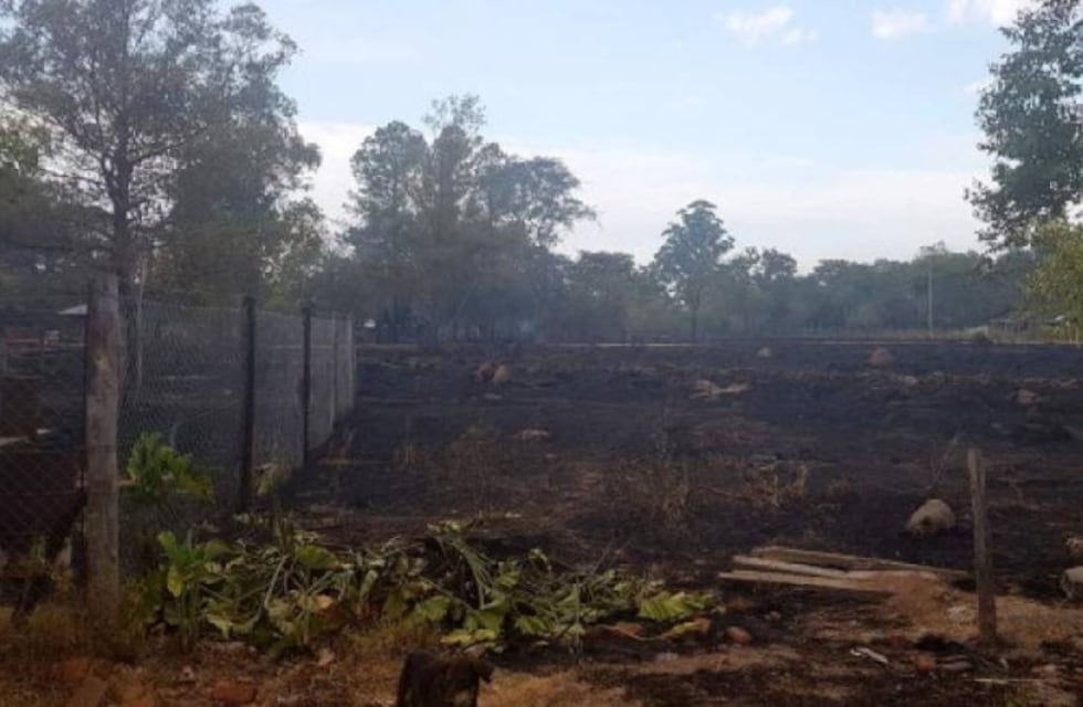 ¡Orgullo correntino! Un docente salvó a su escuela de los incendios en Paraje Galarza
