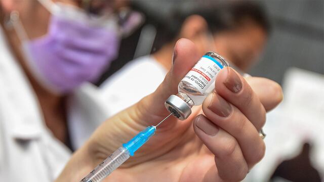 Tercera dosis de vacunación Covid-19 en Pérez