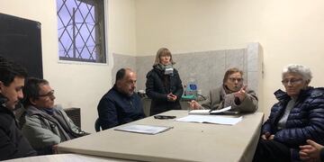 Pablo Garate con la Junta vecinal del Barrio Obrero