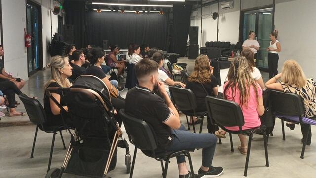 Encuentro con las familias de los jardines municipales