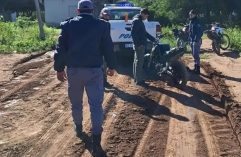 Fue a denunciar el robo de su moto y quedó detenido él por este motivo
