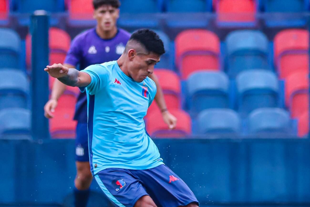 Simón Rivero se pierde la temporada en Tigre (Prensa)