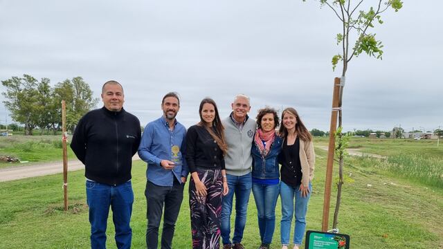 La Municipalidad de Rafaela entregó Sellos Dorados a 12 organizaciones locales que midieron su huella de carbono