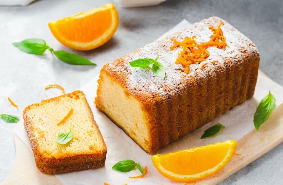 Cómo hacer un budín de naranja húmedo y esponjoso: receta fácil y lista en pocos pasos