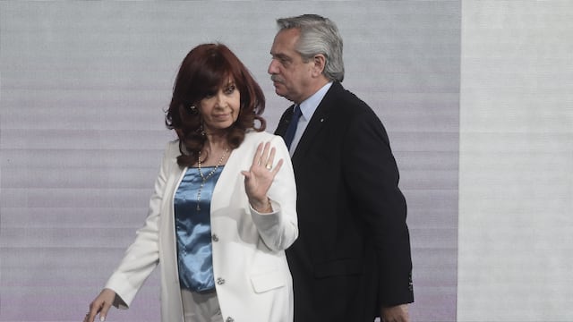 Alberto Fernández 
Cristina Fernández De Kirchner
Pablo Gonzalez
YPF 100 AÑOS
Foto Federico Lopez Claro