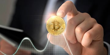 La principal caída de las criptomonedas radica en el desplome de las stablecoins, aquellas monedas virtuales que se sostienen en el dólar. Foto: Las Andes.