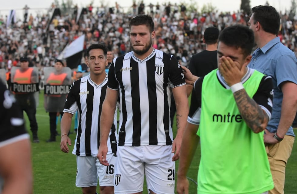 Juega Instituto y ya sabe quien es el primer finalista: bajaron a otro candidato