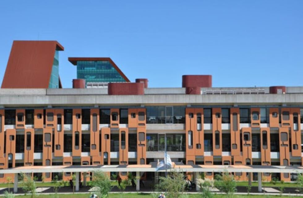 A partir del ciclo lectivo 2021 entran en vigencia dos nuevos diseños curriculares para el nivel secundario