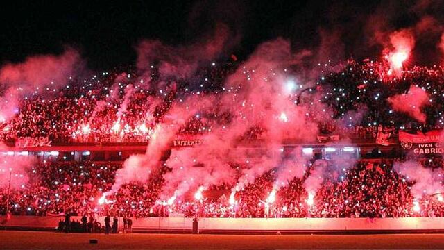 El banderazo leproso es una tradición del club del Parque