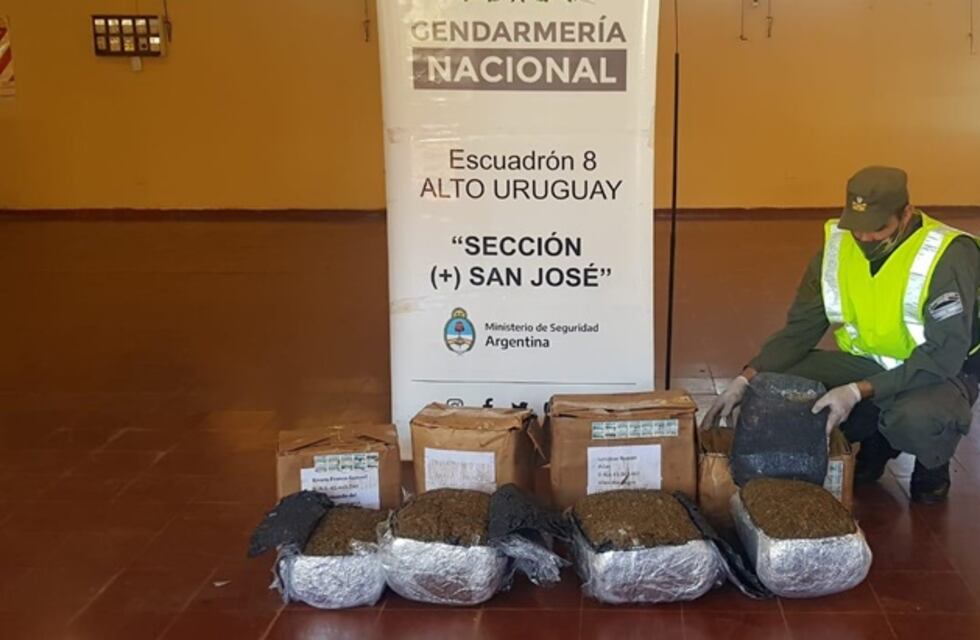 Gendarmería Nacional secuestró marihuana que era transportada en un rodado de Correo Argentino