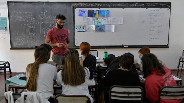 Piden el regreso del barbijo obligatorio a las escuelas. (Orlando Pelichotti / Los Andes)