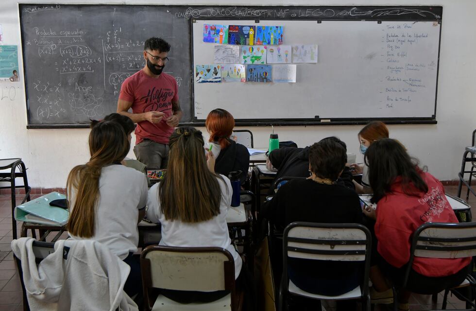 Gremios docentes piden que vuelva el barbijo obligatorio en las escuelas