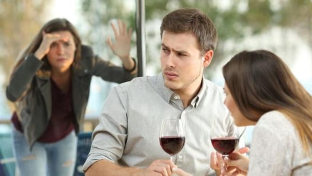 Reencuentros en fiestas y reuniones suelen poner a prueba la memoria de los nombres propios.