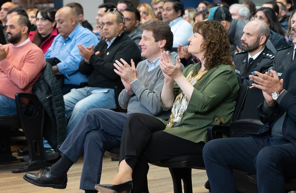 ”El plan de inversión del aeropuerto de Ushuaia refleja el crecimiento y desarrollo de la provincia”