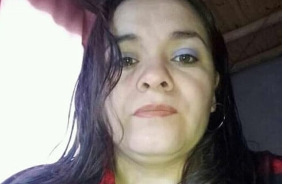 Visitó a su padre después de 15 años, la golpearon y murió en el hospital