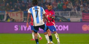 Rodrigo De Paul y Arturo Vidal.