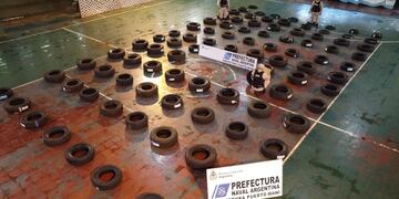 Prefectura secuestró 115 neumáticos de contrabando en Jardín América
