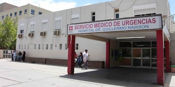 La mujer ingresó al Hospital Rawson por un ACV, murió y fue trasladada a la morgue Covid por error. Imagen de archivo.