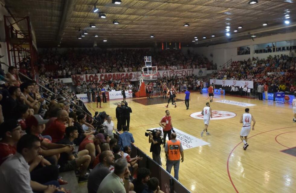 El Super 20 de basquet se define en la cancha de Instituto