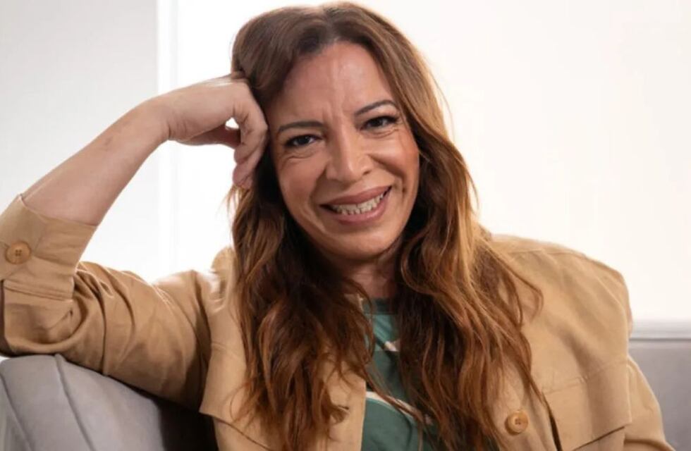 Así es la habitación de Tati, el hijo de Lizy Tagliani: paredes empapeladas y muebles blancos