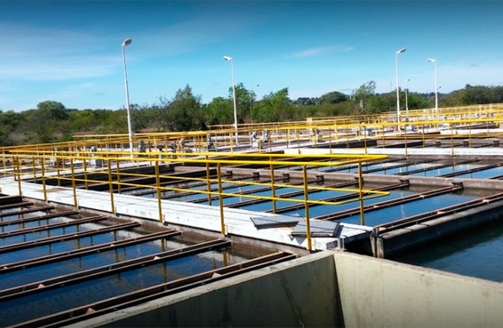 Si el río baja de a 20 centímetros, Paraná podría tener problemas de provisión de agua