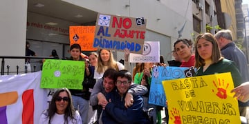 Convocan a movilizaciones en Córdoba por la crítica situación que viven los discapacitados. (José Gabriel Hernández / La Voz)
