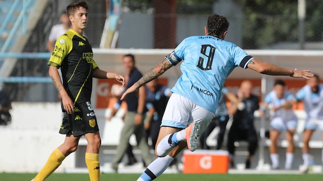 De frente al gol. Pablo Vegetti anotó y a cobrar, para un Belgrano en ganador (Foto: Prensa Belgrano).