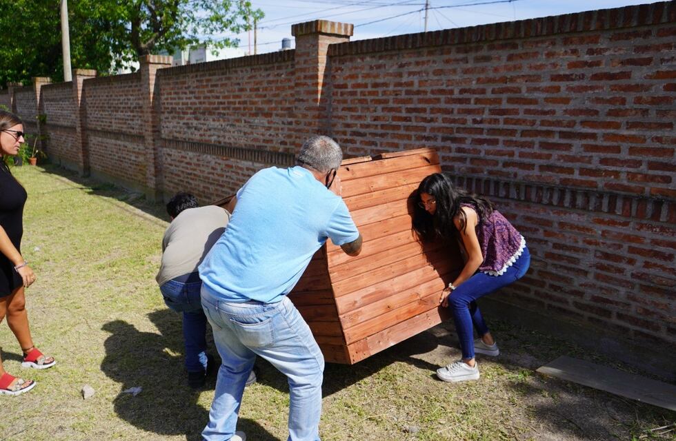Instalaron composteras en la huerta del Hospital Municipal Eva Perón