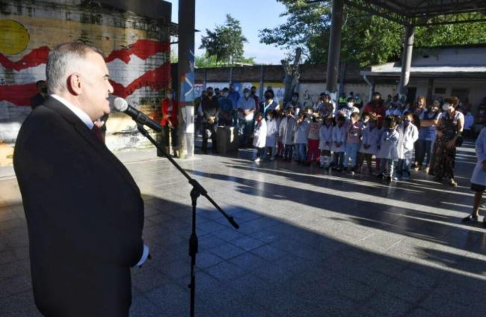 El gobernador Osvaldo Jaldo inauguró el ciclo lectivo 2024 en Tucumán