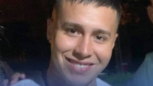 El joven de 21 años fue identificado a partir de testimonios y videos.