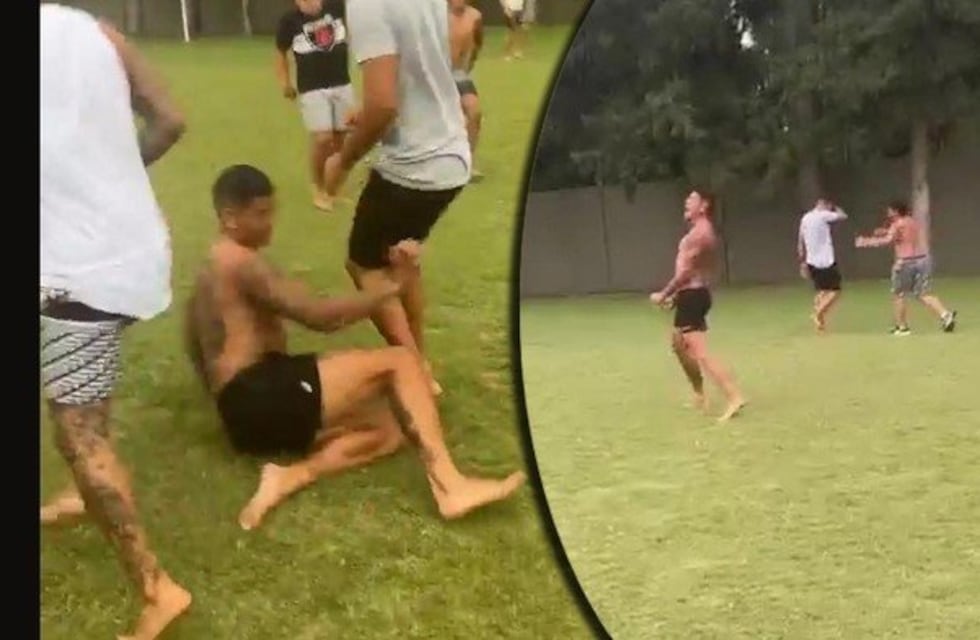 A horas de enfrentar a Colón, Marcos Rojo, Gastón Ávila y Agustín Almendra jugaron un amistoso bajo la lluvia