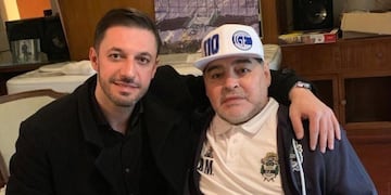 Matías Morla junto a Diego Maradona.