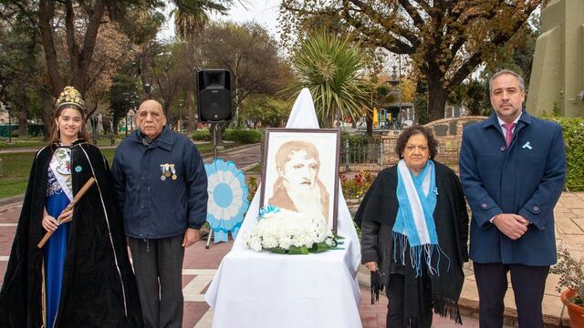 El intendente de Maipú presidió el acto por el Día de la Bandera.