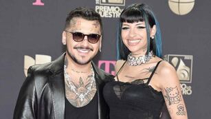 Christian Nodal escuchó por primera vez la canción “Con otra” de Cazzu y le lanzó una picante indirecta: “Ya...”.