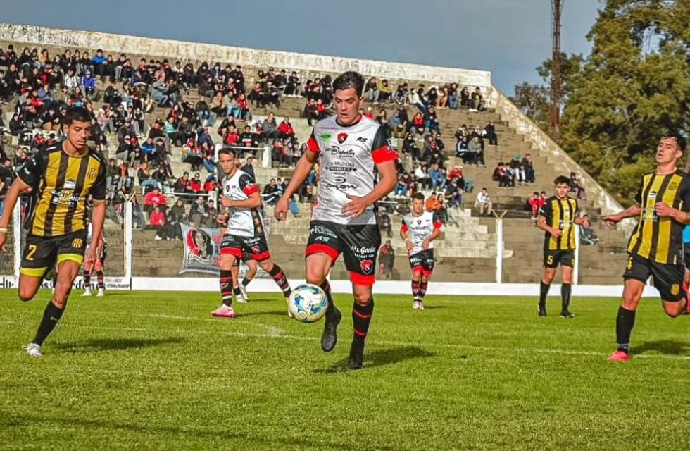 Liga del Sur: Sporting rescató un punto en casa