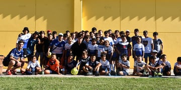 El jugador de Juventus de Italia y de la Selección Argentina de fútbol recibió el reconocimiento del Municipio marchiquitense.