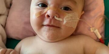 Emma tiene 7 meses y necesita del aporte de todos.