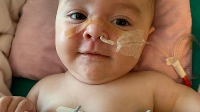 Emma tiene 7 meses y necesita del aporte de todos.