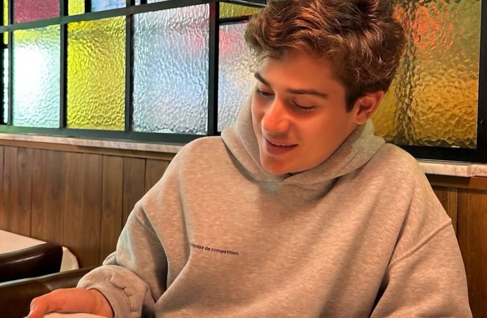 Franco Colapinto eligió una parrilla argentina para festejar su cumpleaños en Barcelona: cuánto cuesta el plato bien argento que pidió