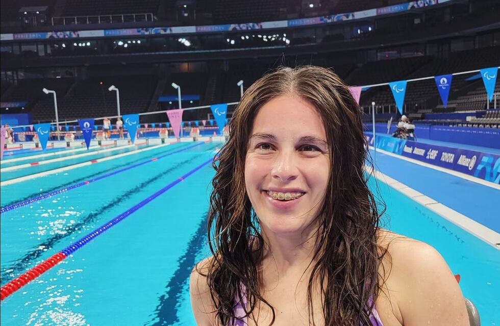 Elizabeth Noriega debutó en París con un 4° puesto en su serie en 200 mts. libres