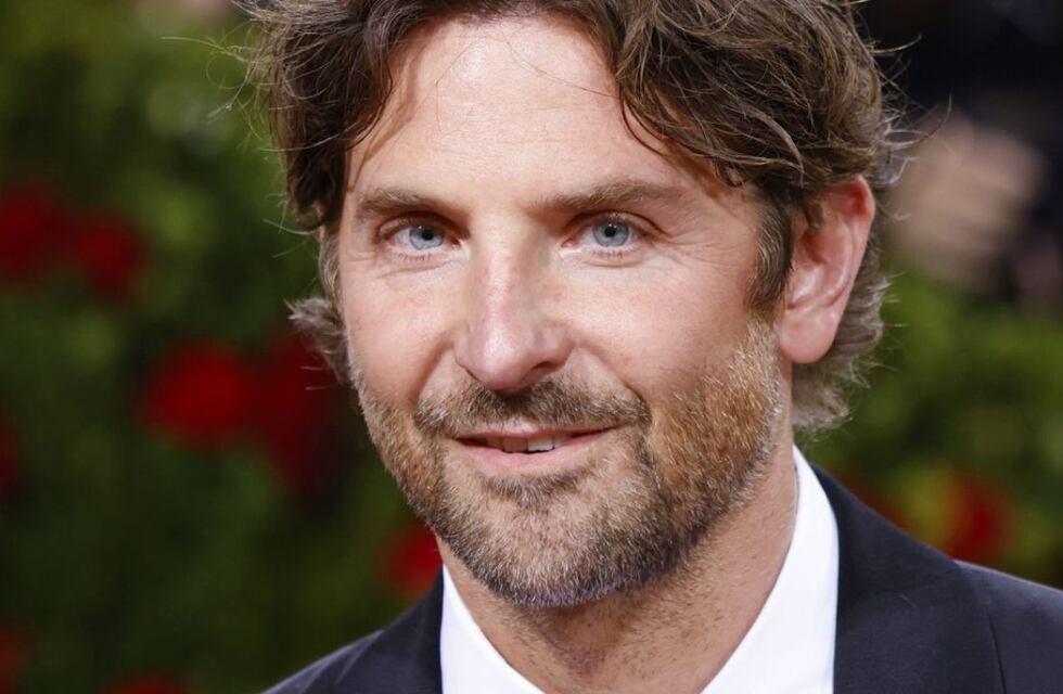 Maestro, la nueva película de Netflix en la que Bradley Cooper brilla como director y protagonista