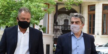 El senador provincial Armando Traferri (derecha) rechazó las acusaciones en su contra por corrupción. (@senadosantafe)