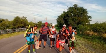 Lleva 8 dias viajando