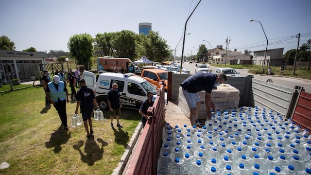 Hay dos líneas telefónicas disponibles -0810 666 2424 y el WhatsApp 2236948900- y solicitaron a los vecinos concentrar allí los reclamos en esta materia para no sobrepasar líneas dispuestas para otras emergencias.