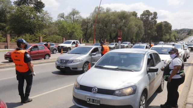 Controles vehiculares en el ingreso a Villa Carlos Paz. (Foto: ilustrativa / archivo).