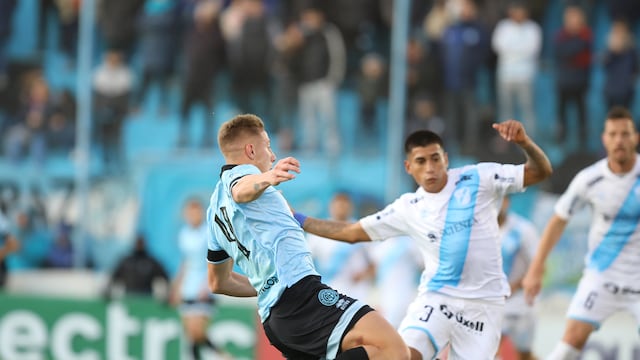 Juan Barinaga se proyectó, entro al área rival y convirtió el 1-0 de Belgrano en lo que terminó con empate ante Temperley. (@Belgrano)