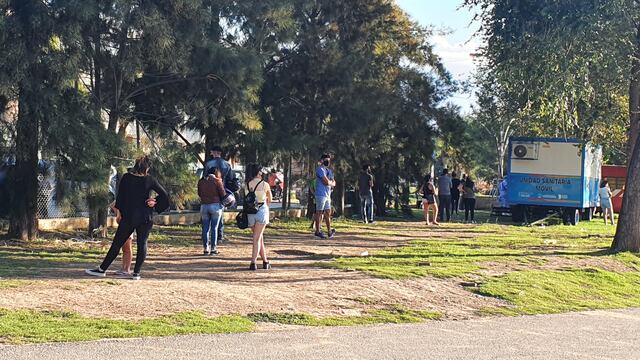 En una de las tantas jornadas de operativo "Identificar Verano" en Villa Carlos Paz. (Foto: VíaCarlosPaz).